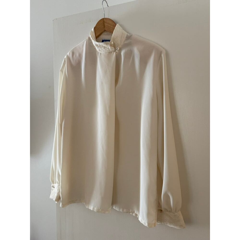 Pendleton Vintage Cream Blouse High Neck Pleated Collar Minimalist Top ✨